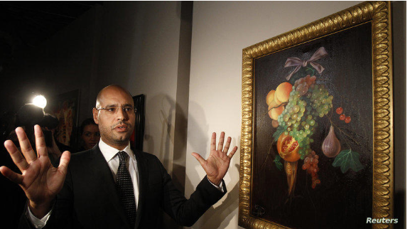 (الفتى اللعوب) .. رسائل تكشف أسرارا من حياة سيف القذافي في لندن