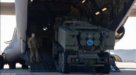 البيت الأبيض: مساعدات عسكرية بقيمة 270 مليون دولار لأوكرانيا