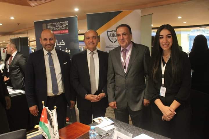 الكلية الجامعية الوطنية للتكنولوجيا  تشارك في المعرض الدولي الأول للجامعات الأردنية في القاهرة