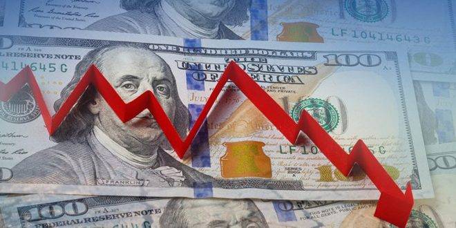 الدولار يسجل أدنى مستوياته في ثلاثة أسابيع