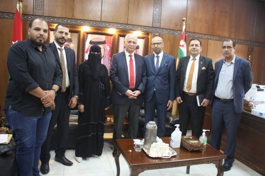اتفاقية تعاون بين أردنية العقبة ومركز خليج العقبة للاستشارات والتحكيم الدولي