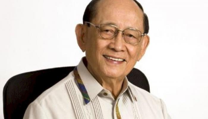 وفاة رئيس الفلبين فيدل راموس