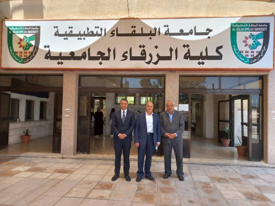 كلية الزرقاء الجامعية وغرفة صناعة الزرقاء(٢)
