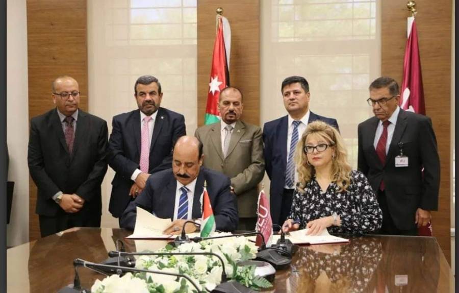 اتفاقية تعاون بين المتقاعدين العسكريين وجامعة الشرق الأوسط...صور