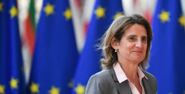 بعد ربطات العنق.. درجات حرارة معتمدة للمكيفات بإسبانيا