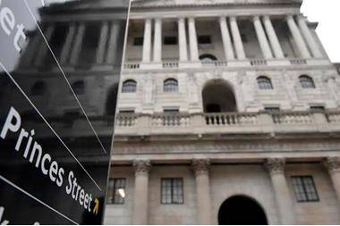 بنك إنجلترا يتجه لإقرار أكبر زيادة على الفائدة منذ 27 عاما