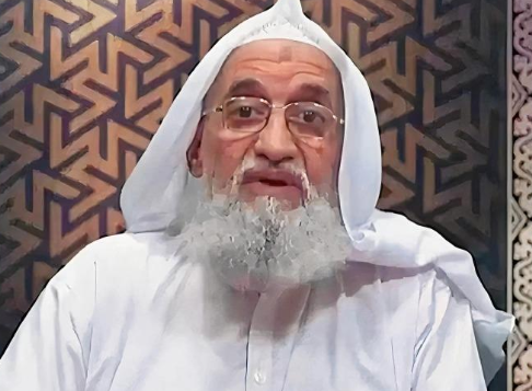 طالبان: لم نكن نعلم بتواجد الظواهري في كابل