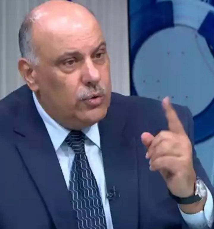 الناصر عن الموظف العام: من أمن العقوبة أساء الأدب