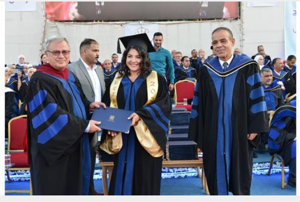 جامعة البترا تخرج الفوج الثامن والعشرين من طلبتها