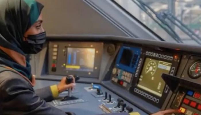 تدريب 31 سيدة سعودية على قيادة القطارات فائقة السرعة