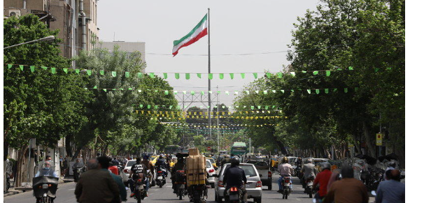 إيران.. أفغاني يقتل 10 أشخاص طعنا بسبب خلاف على أرض