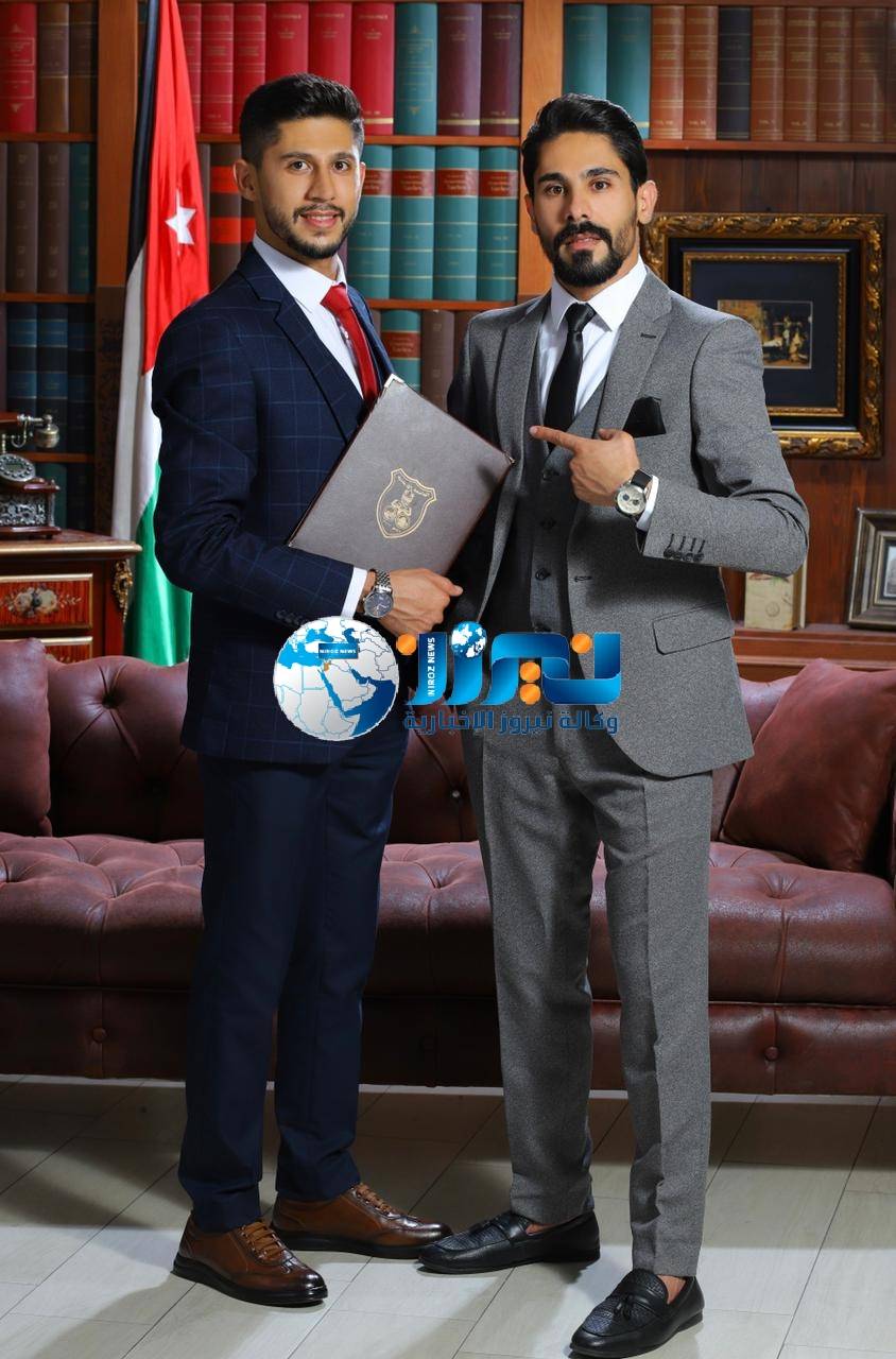 الخطاطبه  يُهنئ الشقيقان بشار و محمد الزغول  بالتخرج