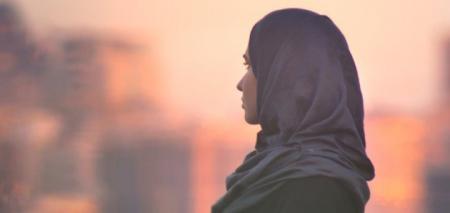 الافتاء المصرية: لا يجوز للزوج اجبار زوجته على إرتداء الحجاب