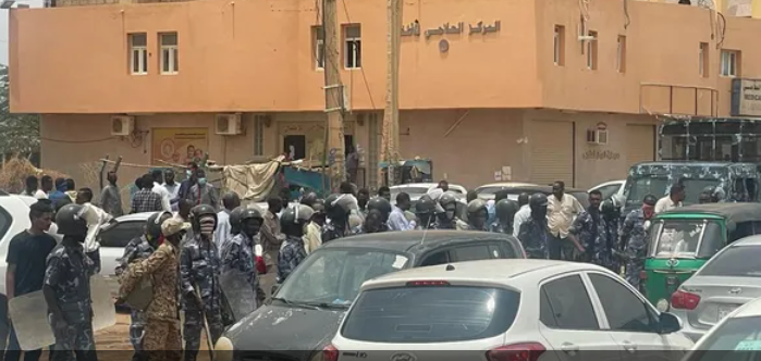 السودان.. الإخوان يهاجمون ندوة حول الإعلان الدستوري