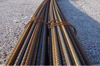 605595 دينار طن الحديد الخميس والاسمنت بين 98103 دينارا للطن