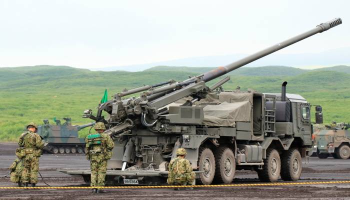 الجيش الياباني يكتسب أحدث مدافع هاوتزر محمول عيار 155 مم  52 ....صور 