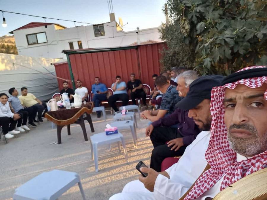 المهدي يحتفل ويبارك لأبنته سجود التخرج والتعيين ... صور 