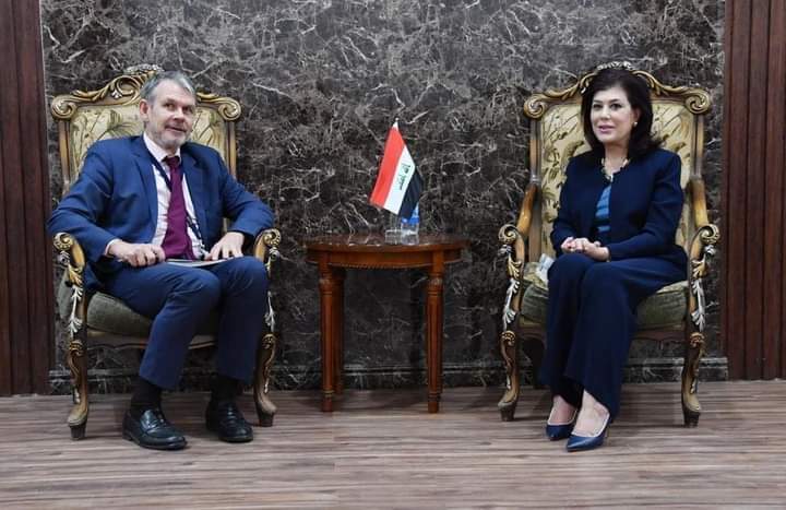 وكيلة وزارة الخارجيَّة تستقبل السفير السويديّ لدى العراق بمُناسبة انتهاء مهام اعماله