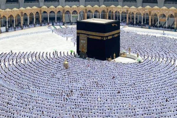 السماح باصطحاب الأطفال أقل من 5 أعوام للعمرة دون تصريح