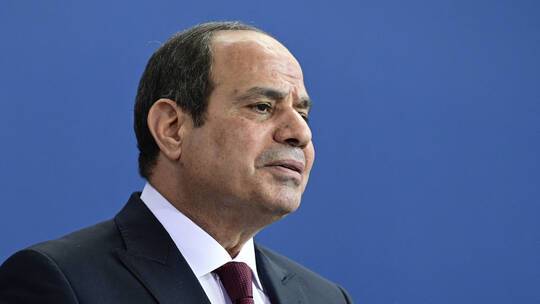 السيسي يعزي البابا تواضروس في ضحايا الكنيسة ويؤكد متابعة التطورات عن كثب