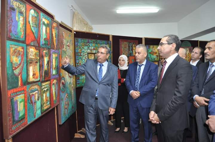 أمين عام وزارة الثقافة يرعى افتتاح معرض فني في جامعة إربد الأهلية