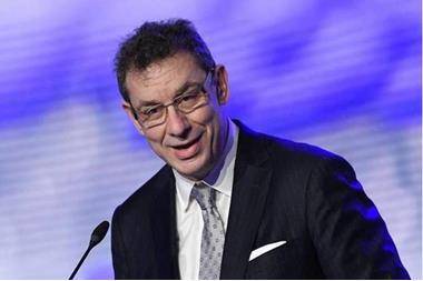 إصابة الرئيس التنفيذي لشركة فايزر بفيروس كورونا