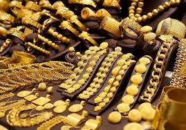 انخفاض ملحوظ على أسعار الذهب في المملكة الثلاثاء