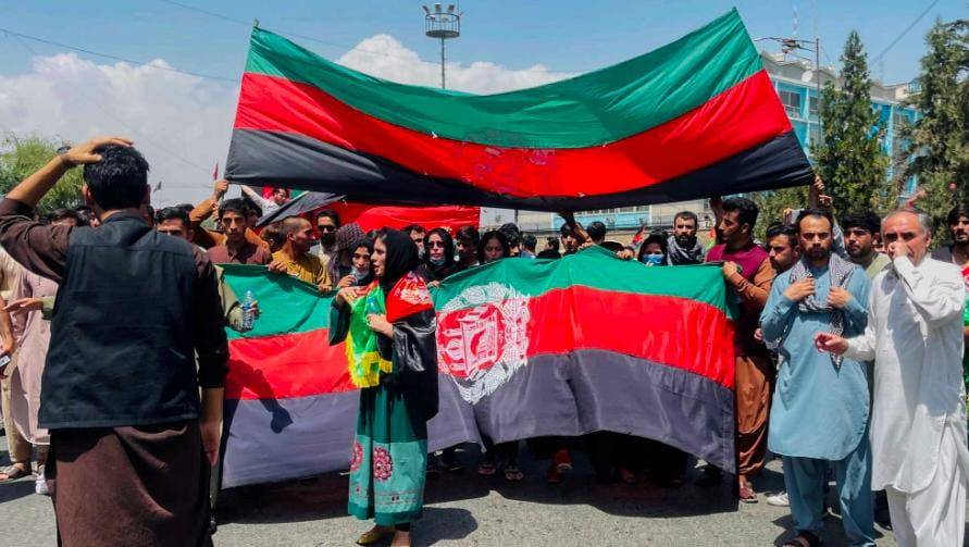 عام على سيطرة طالبان على أفغانستان.. كيف تقرأ واشنطن ما حدث؟