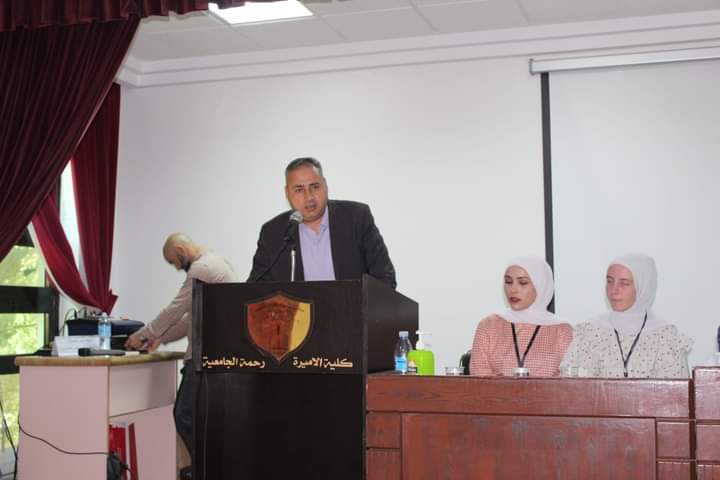 عميد كلية الاميرة رحمة الجامعية يفتتح مقر الجميعة الطلابية
