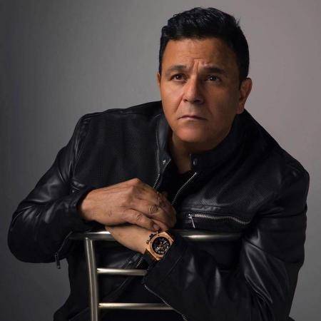 محمد فؤاد يتعرض لعقوبات نقابة الموسيقيين بعد الغناء بفلاشة