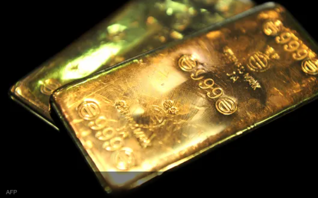 أسعار الذهب تستقر وسط ترقب لصدور محضر الفيدرالي الأميركي