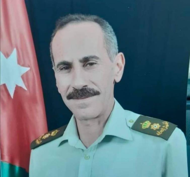 المقدم المتقاعد احمد عقلة والد الزميل سيف الخلايلة في ذمة الله