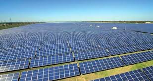 الصين تستثمر 11 مليار دولار في مشروعات الطاقة الشمسية