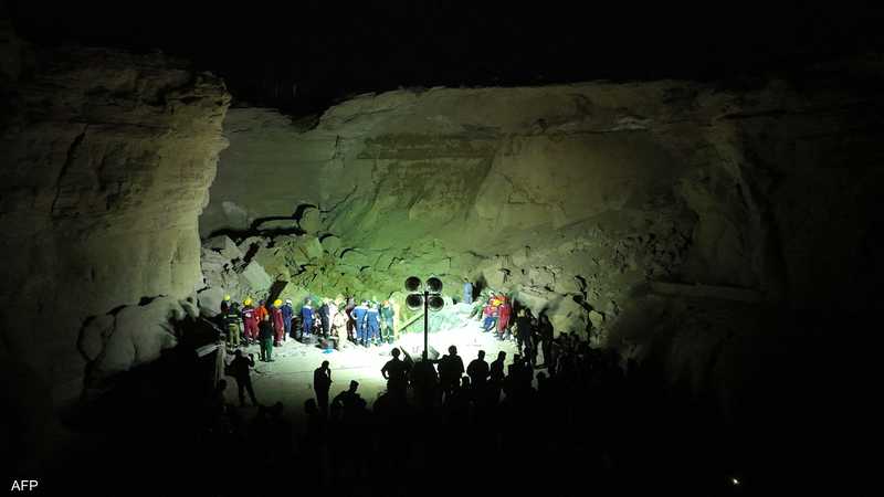 العراق.. محاولات مستمرة لإنقاذ عالقين بانهيار ترابي