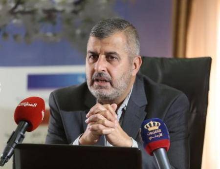 الخرابشة يوضح تفاصيل تعديلات أسس إيصال الكهرباء على حساب فلس الريف