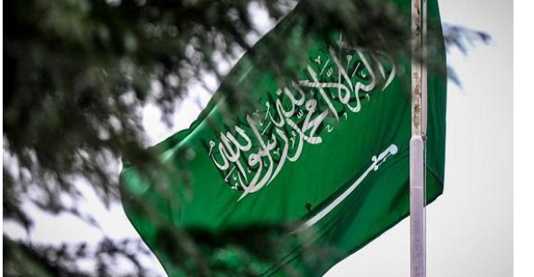 السعودية تطلق سراح شاعر فلسطيني متهم بالردة