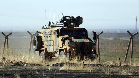 قتلى وجرحى إثر قصف مسيرة انتحارية للجيش التركي في بلدة تل رفعت السورية