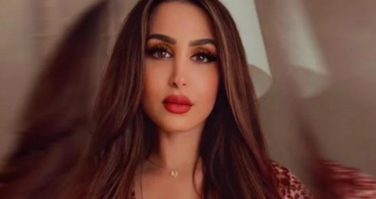 هند القحطاني تجدد الحرب بينها وبين متابعة