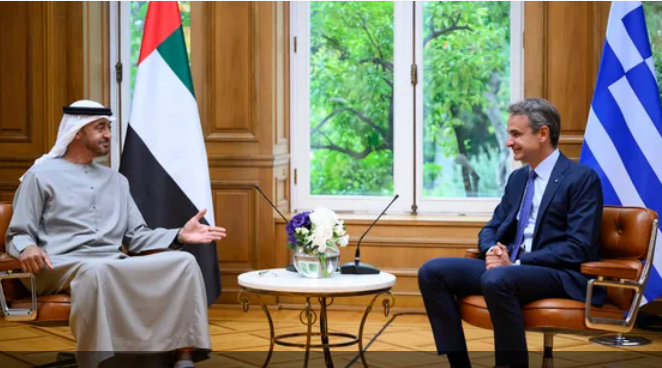 الرئيس الإماراتي ورئيس وزراء اليونان يبحثان تعزيز التعاون