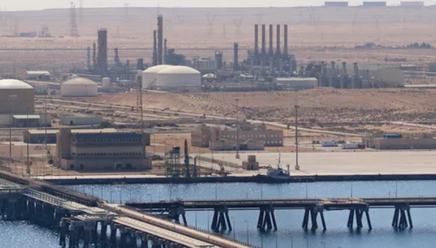 قبل الشتاء.. إيطاليا تسعى لزيادة وارداتها النفطية من ليبيا