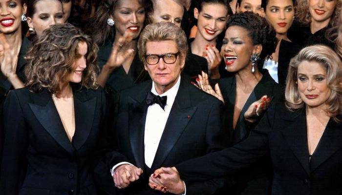 زيارة ماكرون للجزائر.. موعد مع إيف سان لوران بوهران