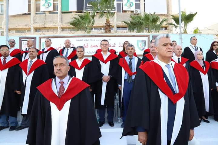البلقاء تواصل احتفالاتها بتخريج فوجها  الثاني والعشرين  كلية عمان الجامعية _صور