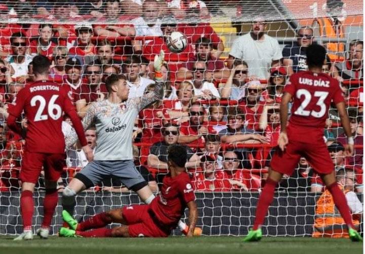 ليفربول يحقق فوزاً تاريخياً على بورنموث في «البريميرليغ»