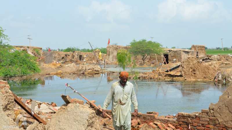 الفيضانات تفتك باقتصاد باكستان.. خسائر بمليارات الدولارات