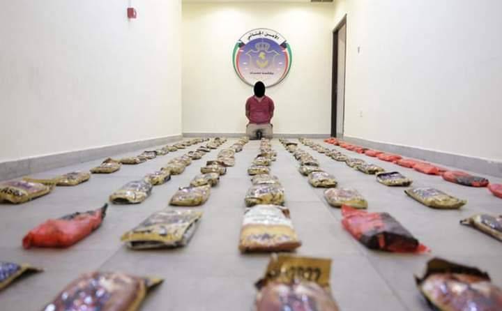 ضبط وافد مصري حاول إدخال 100 كيلوغرام من الحشيش إلى الكويت