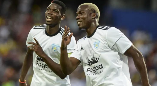 بوجبا دفع 100 ألف يورو تحت تهديد السلاح!