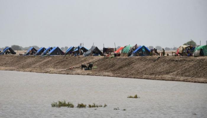 ارتفاع ضحايا الفيضانات في باكستان إلى 1162 قتيلاً