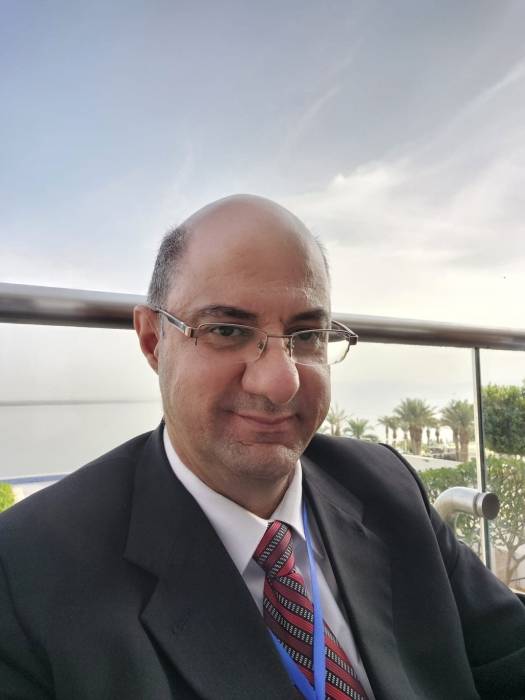 تذكرة سفر وشريط ذكريات