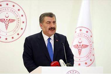 وزير الصحة التركي يعلن عن إصابته بفيروس كورونا