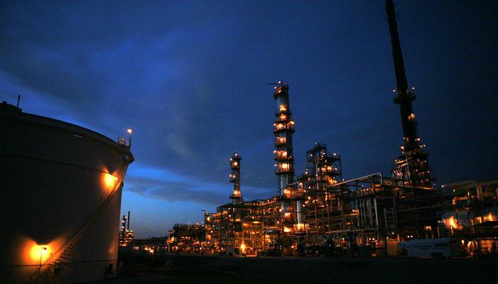 انفجار في مصفاة عبادان جنوب غرب إيران